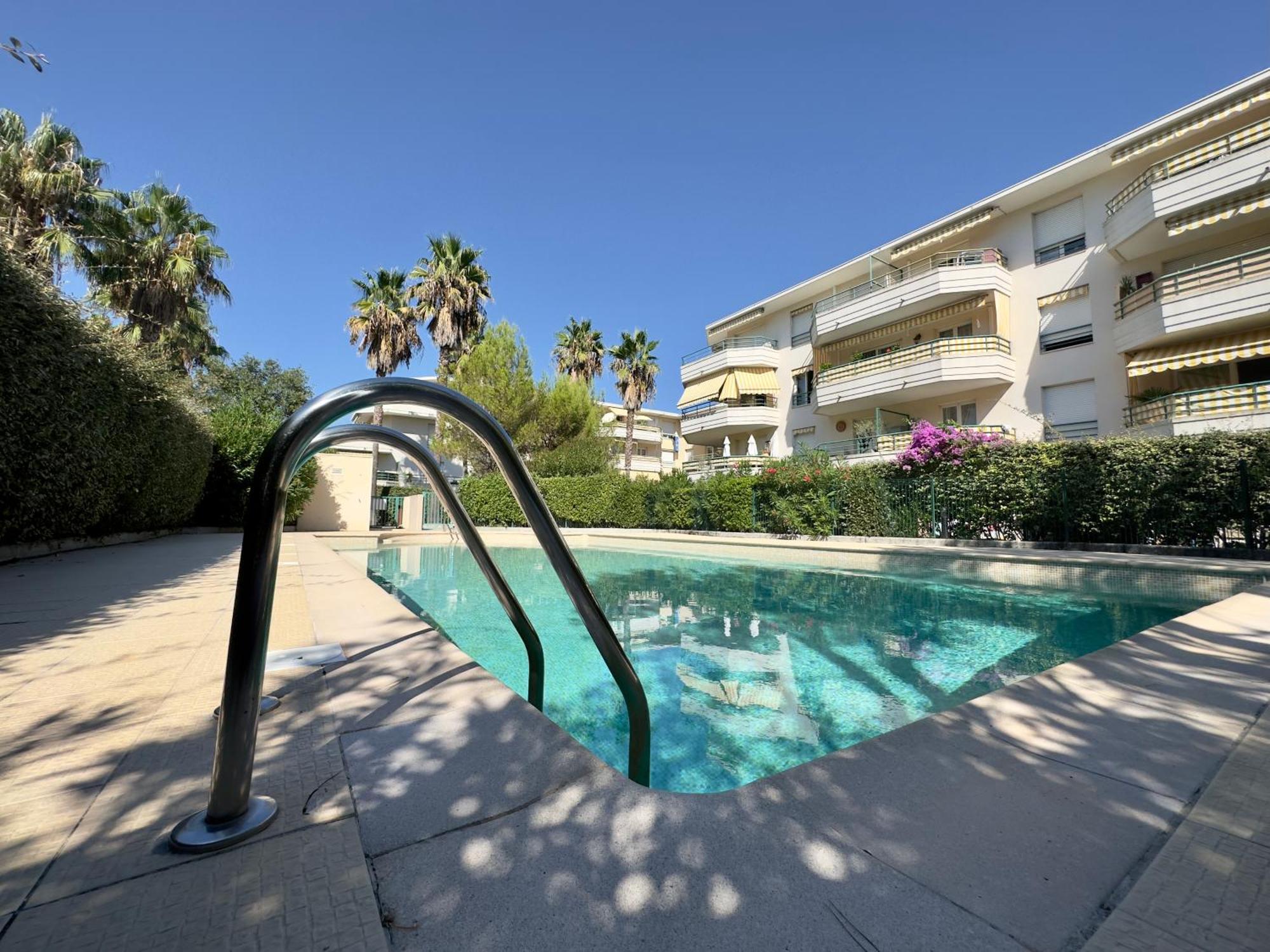 Regent Cote D'Azur Air-Conditioned, Pool, Garden & Parking Villeneuve-Loubet Luaran gambar