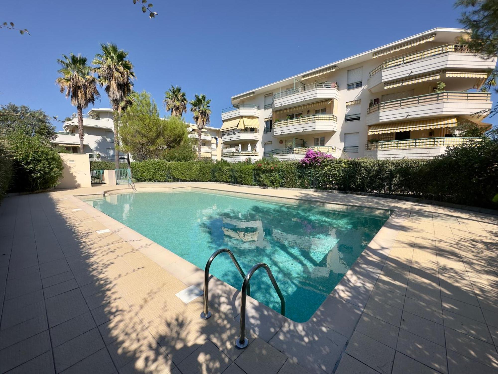 Regent Cote D'Azur Air-Conditioned, Pool, Garden & Parking Villeneuve-Loubet Luaran gambar
